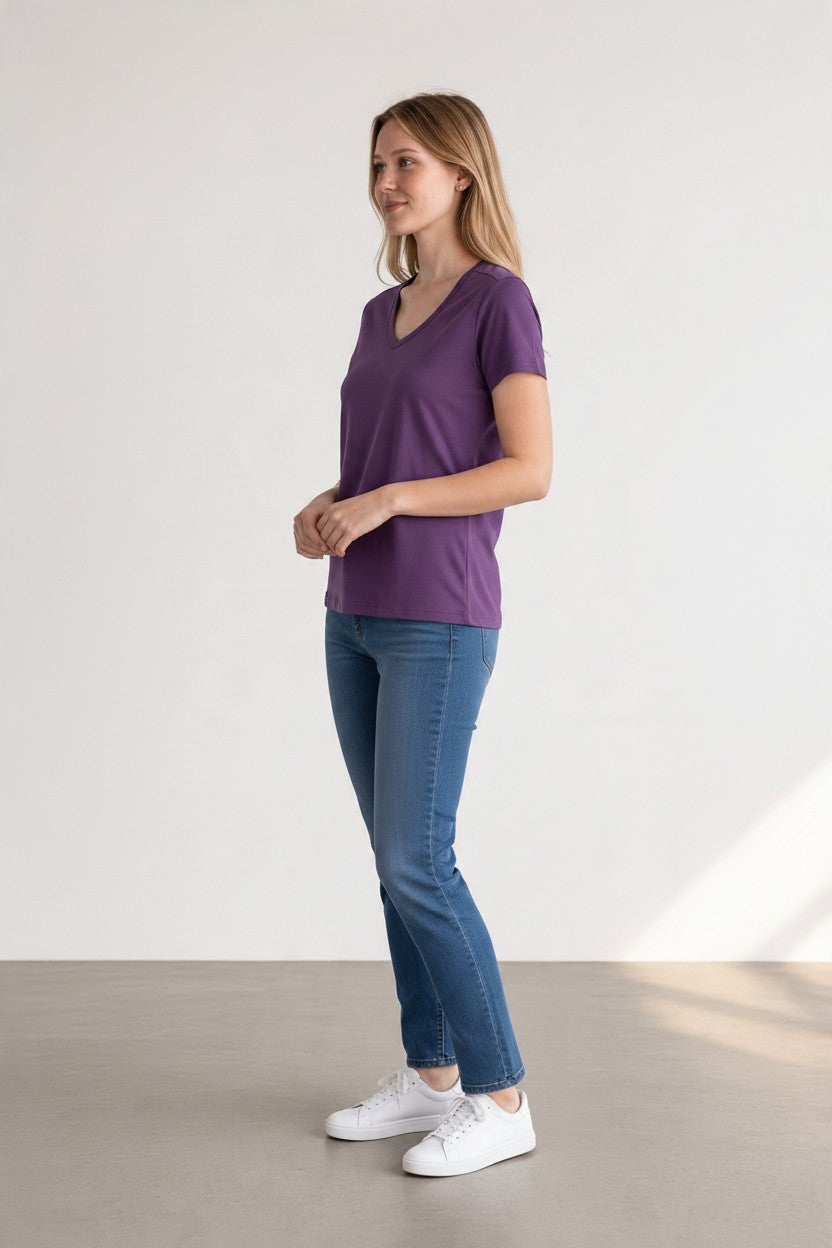 Woman in purple merino t-shirt